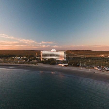 Rayentray Grand Hotel Πουέρτο Μαντρίν Εξωτερικό φωτογραφία