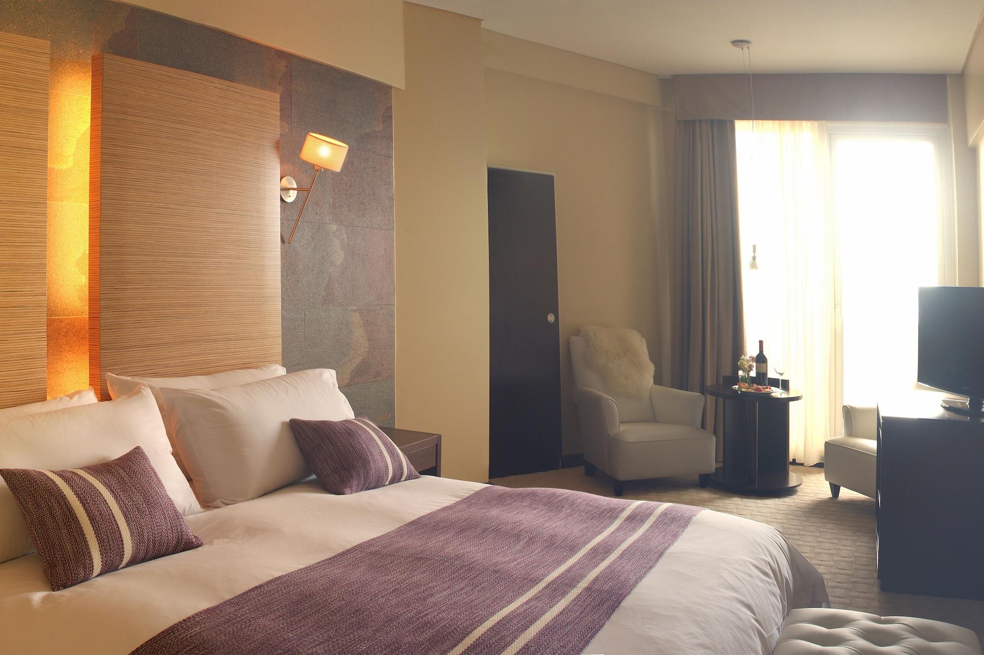 Rayentray Grand Hotel Πουέρτο Μαντρίν Εξωτερικό φωτογραφία