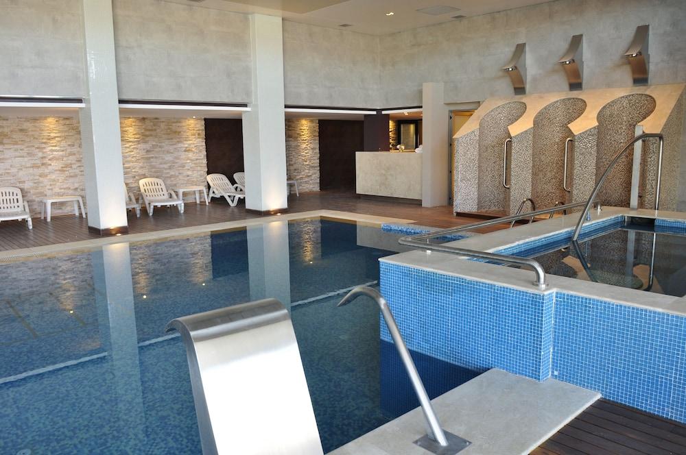 Rayentray Grand Hotel Πουέρτο Μαντρίν Εξωτερικό φωτογραφία
