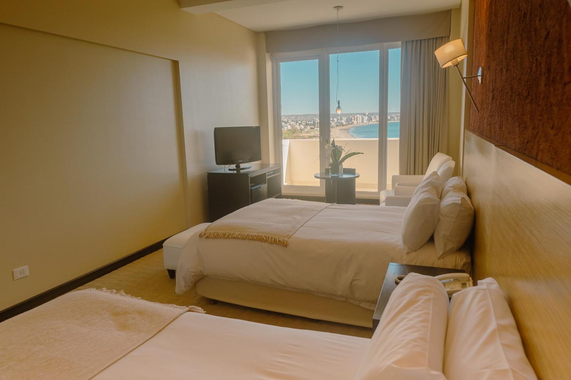 Rayentray Grand Hotel Πουέρτο Μαντρίν Εξωτερικό φωτογραφία