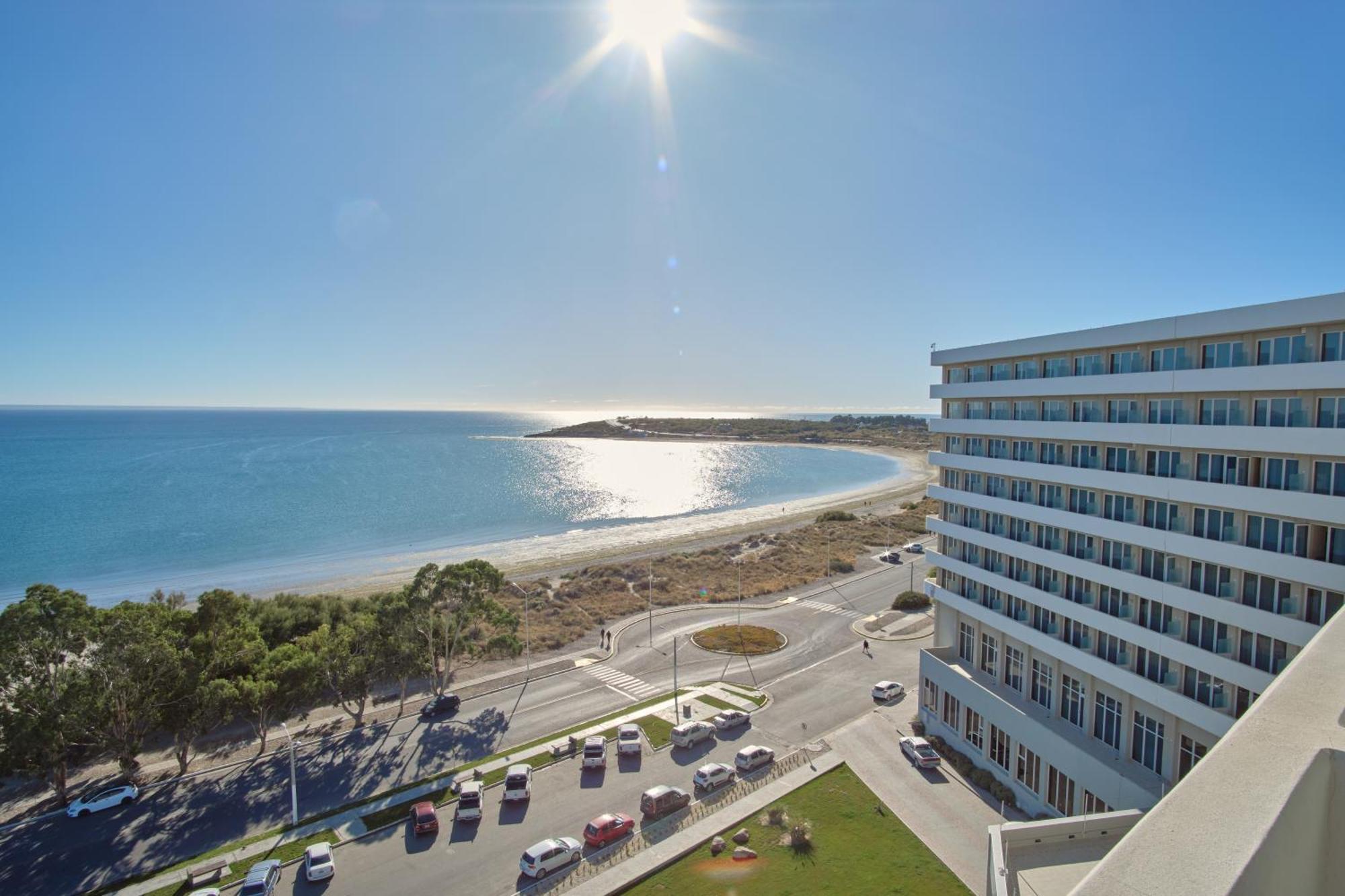 Rayentray Grand Hotel Πουέρτο Μαντρίν Εξωτερικό φωτογραφία