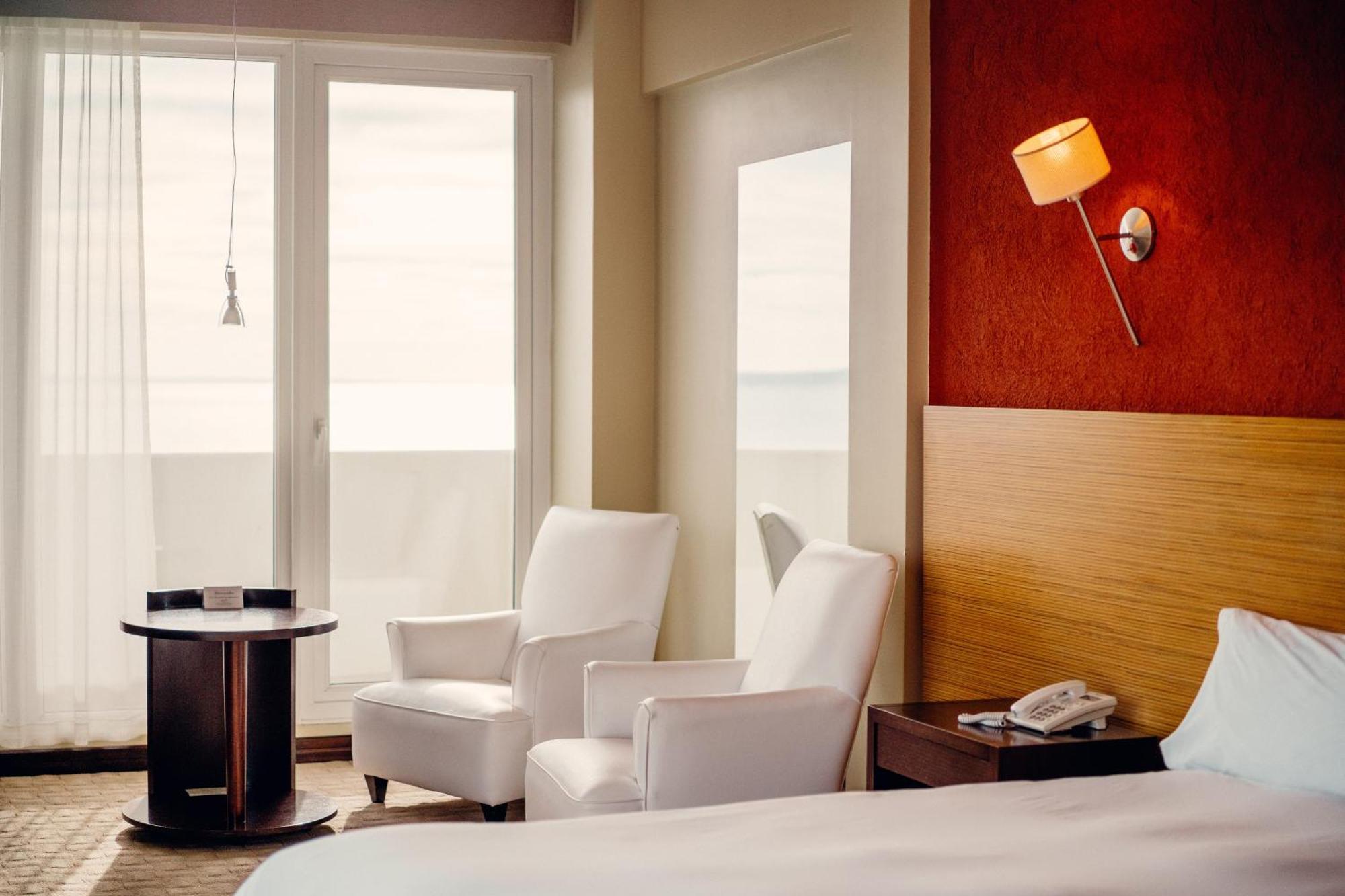 Rayentray Grand Hotel Πουέρτο Μαντρίν Εξωτερικό φωτογραφία