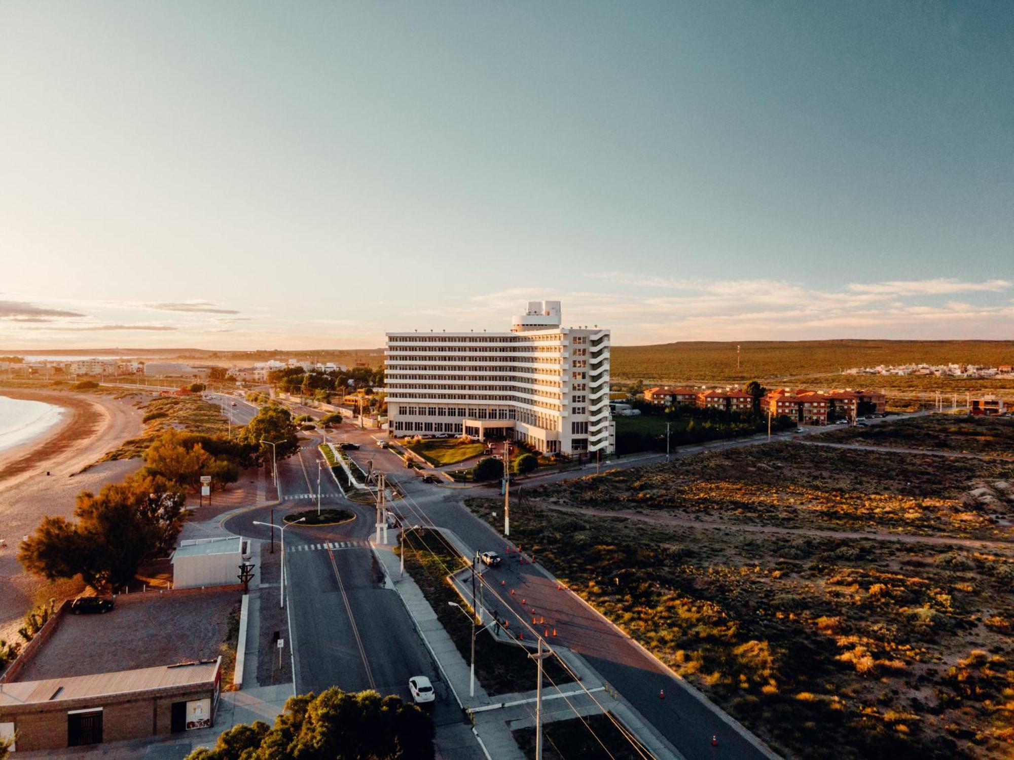 Rayentray Grand Hotel Πουέρτο Μαντρίν Εξωτερικό φωτογραφία