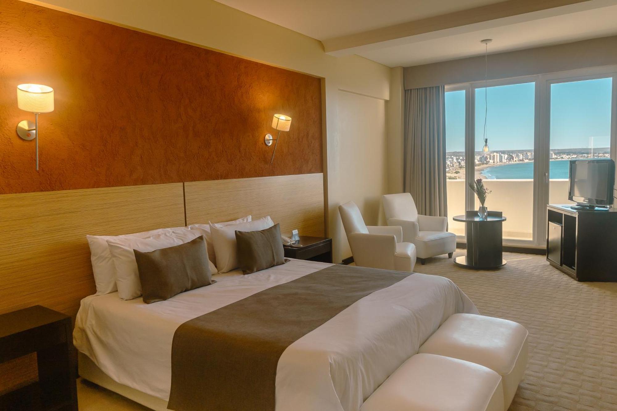 Rayentray Grand Hotel Πουέρτο Μαντρίν Εξωτερικό φωτογραφία